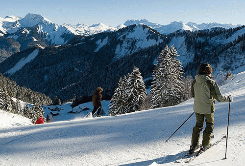 activites hiver classe colonie montagne decouverte rousse sejour groupe gite hebergement ski pension vacance centre morzine été